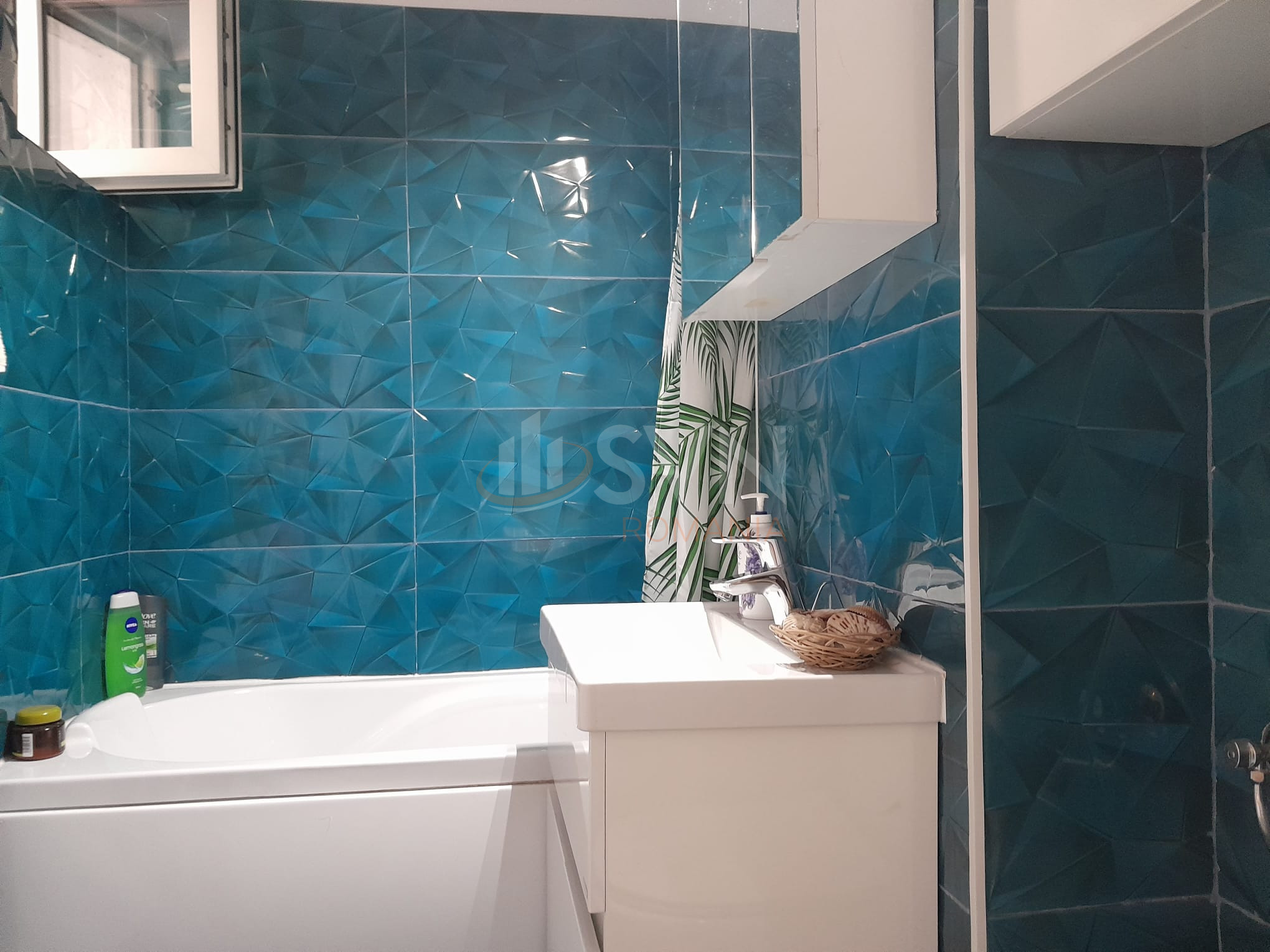 3 camere cu loc parcare exterior inclus Bucuresti/Tineretului