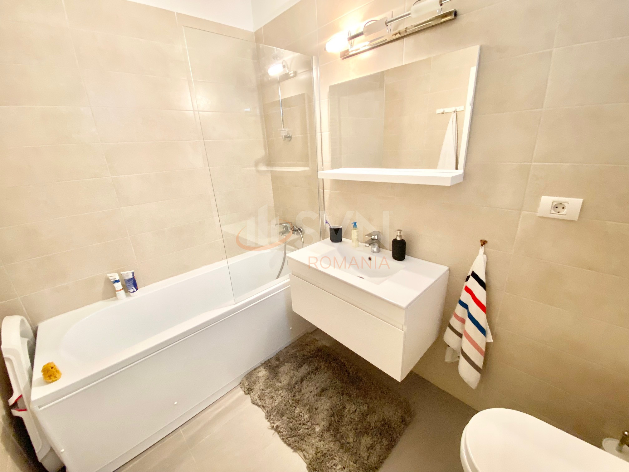 3 camere cu loc parcare exterior inclus Bucuresti/Aviatiei