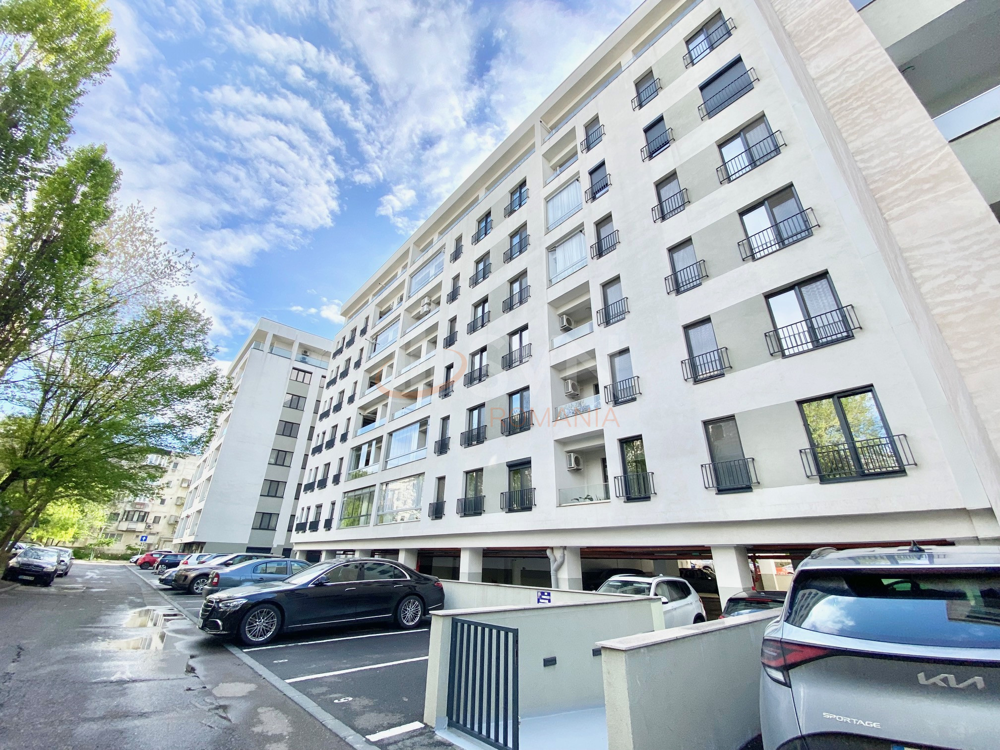 3 camere cu loc parcare exterior inclus Bucuresti/Aviatiei