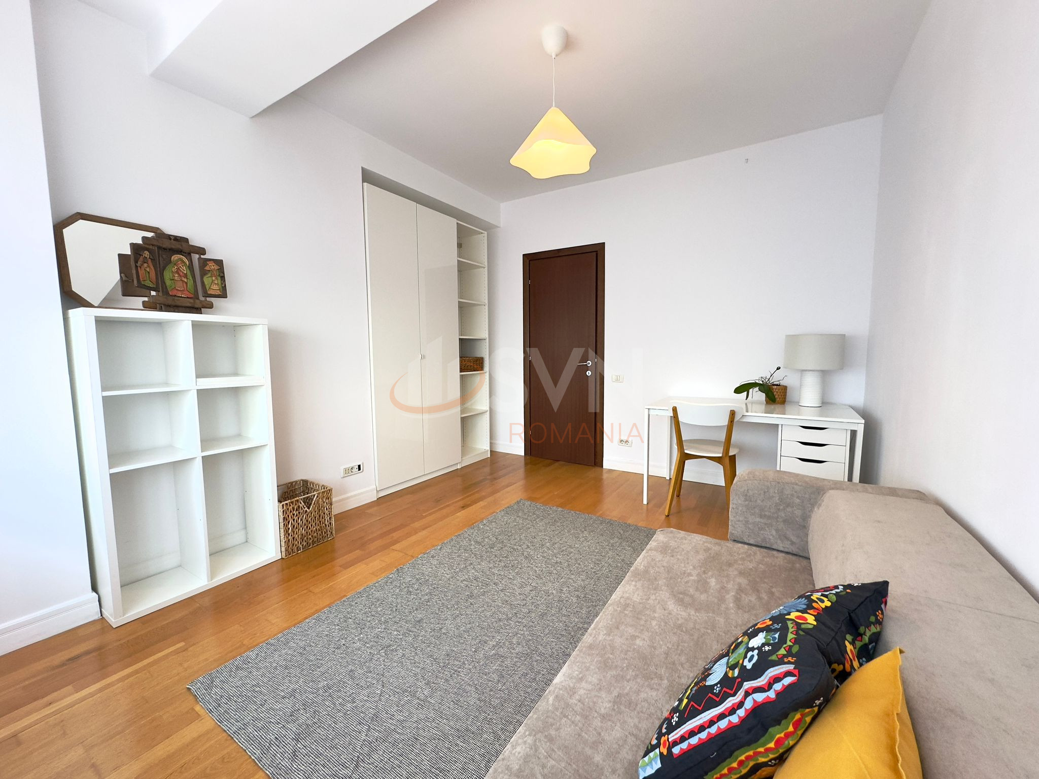 3 camere cu loc parcare exterior inclus Bucuresti/Aviatiei