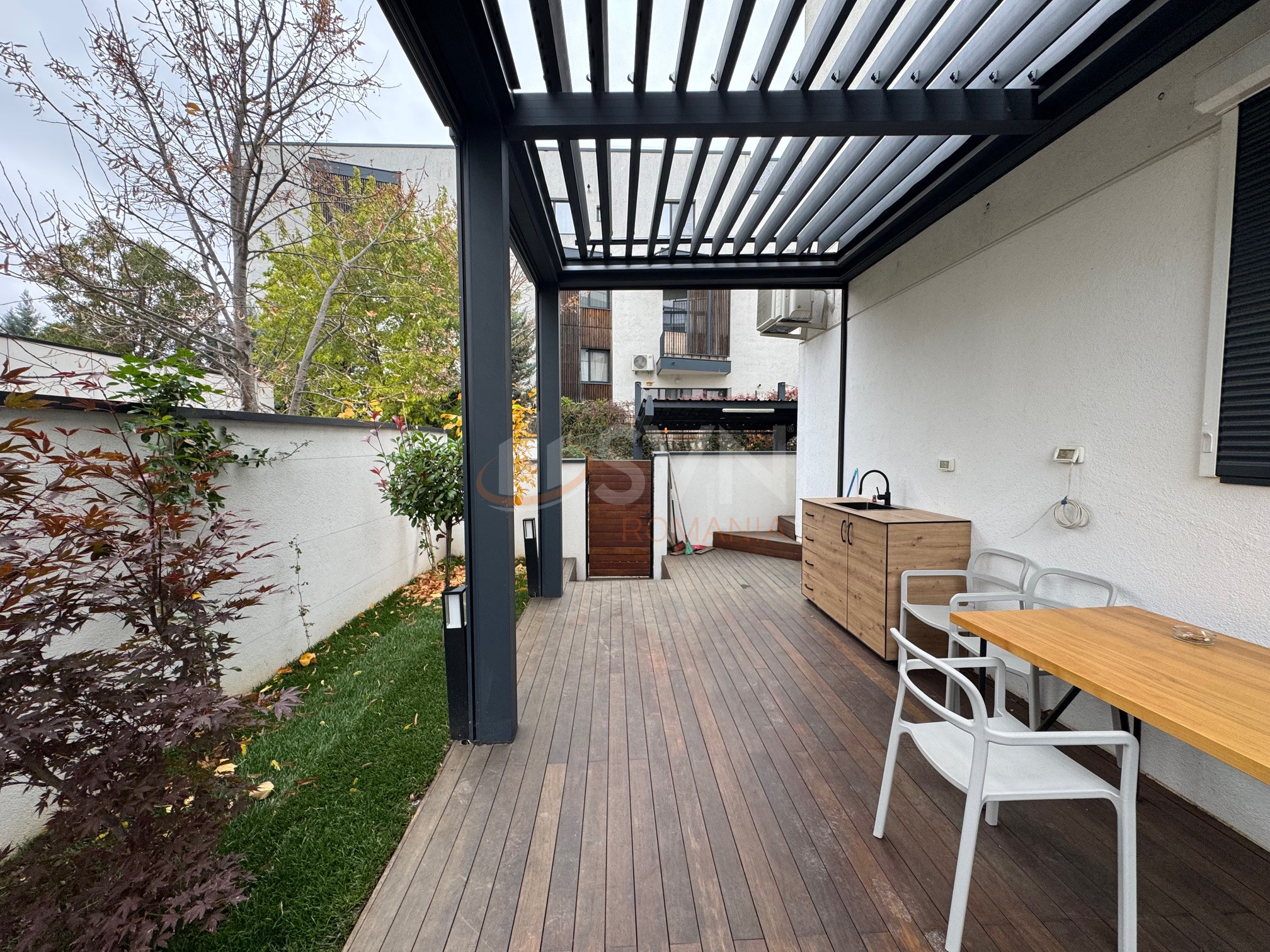 3 camere cu loc parcare exterior inclus Bucuresti/Straulesti