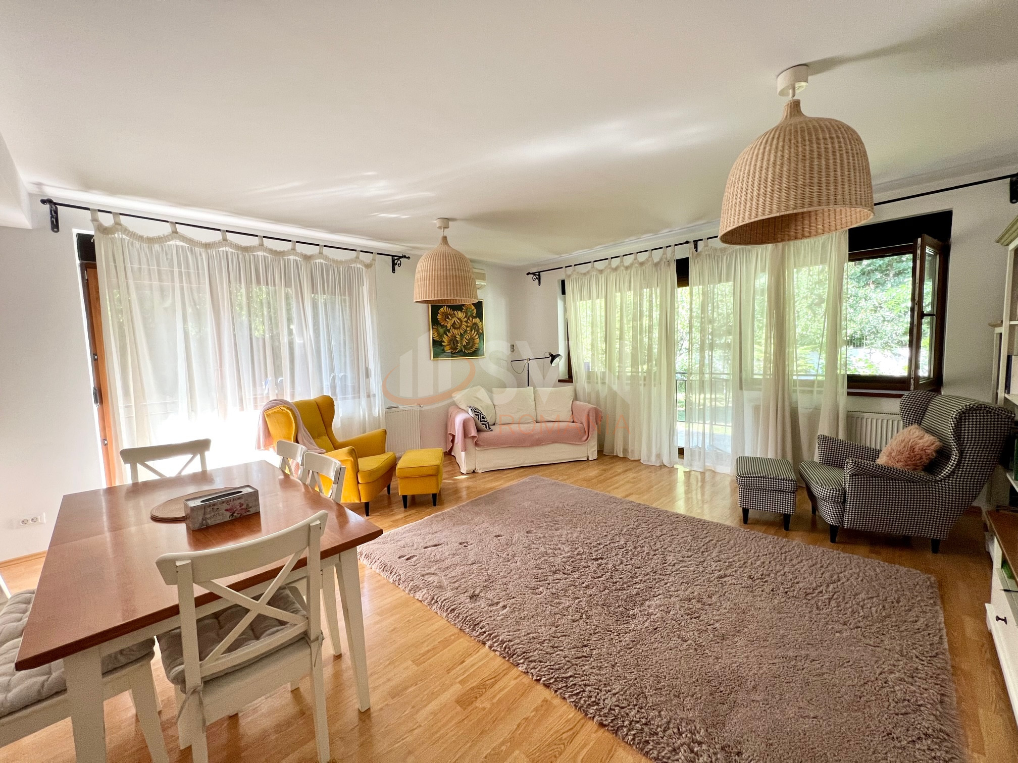 3 camere cu loc parcare exterior inclus Bucuresti/Pipera