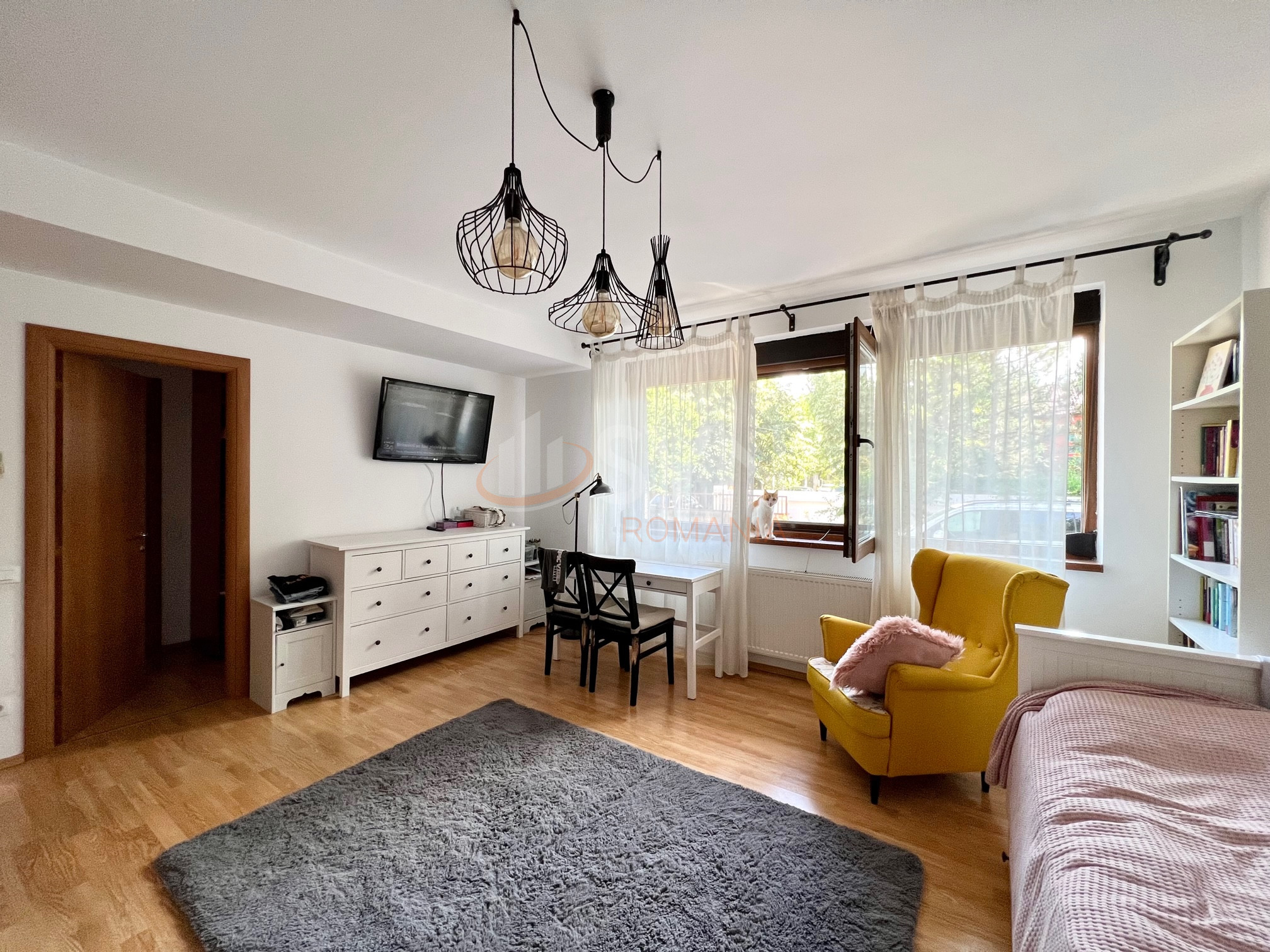 3 camere cu loc parcare exterior inclus Bucuresti/Pipera