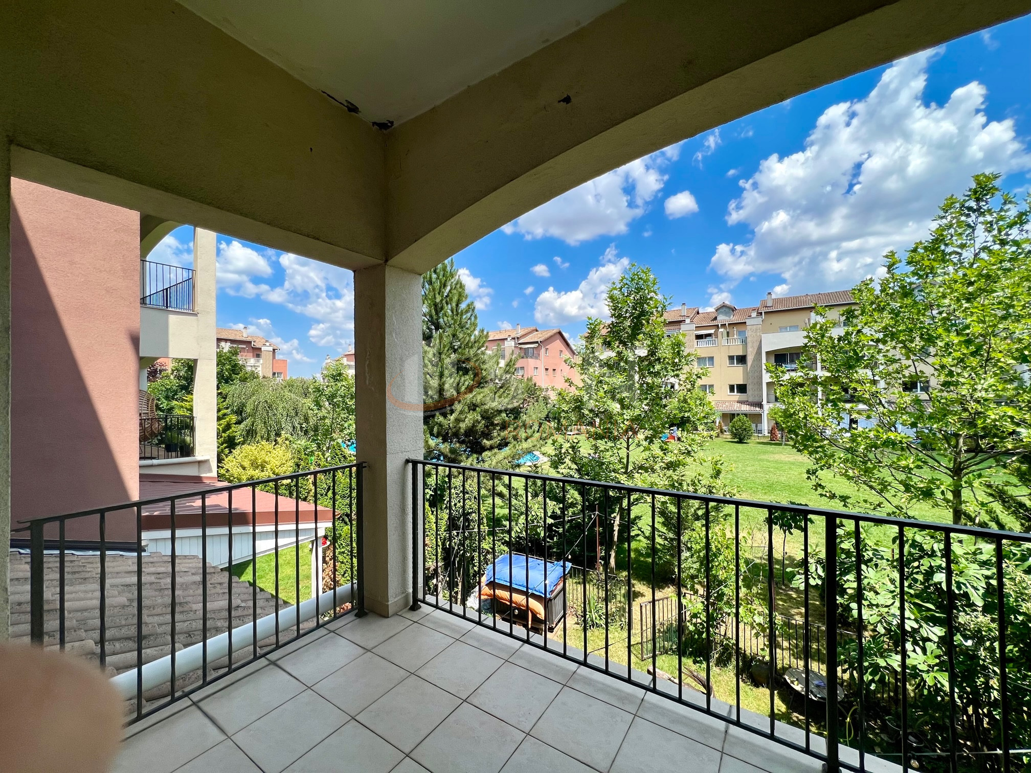 3 camere cu loc parcare exterior inclus Bucuresti/Pipera