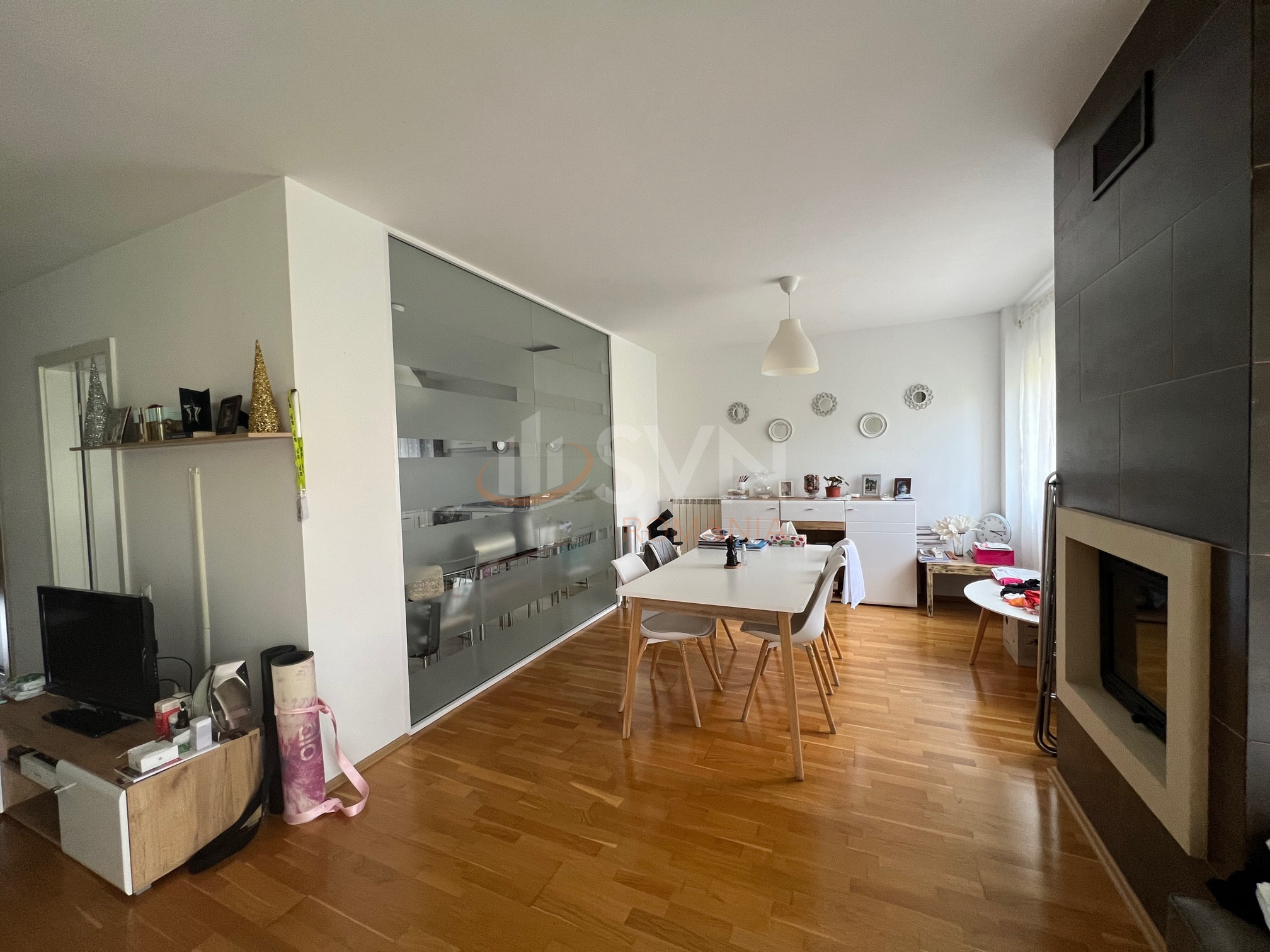 3 camere cu loc parcare exterior inclus Bucuresti/Pipera