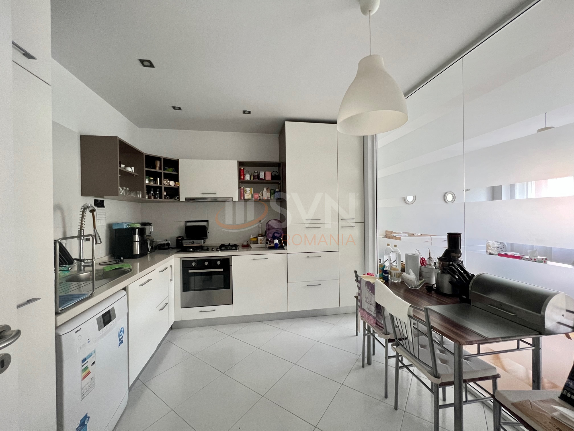 3 camere cu loc parcare exterior inclus Bucuresti/Pipera