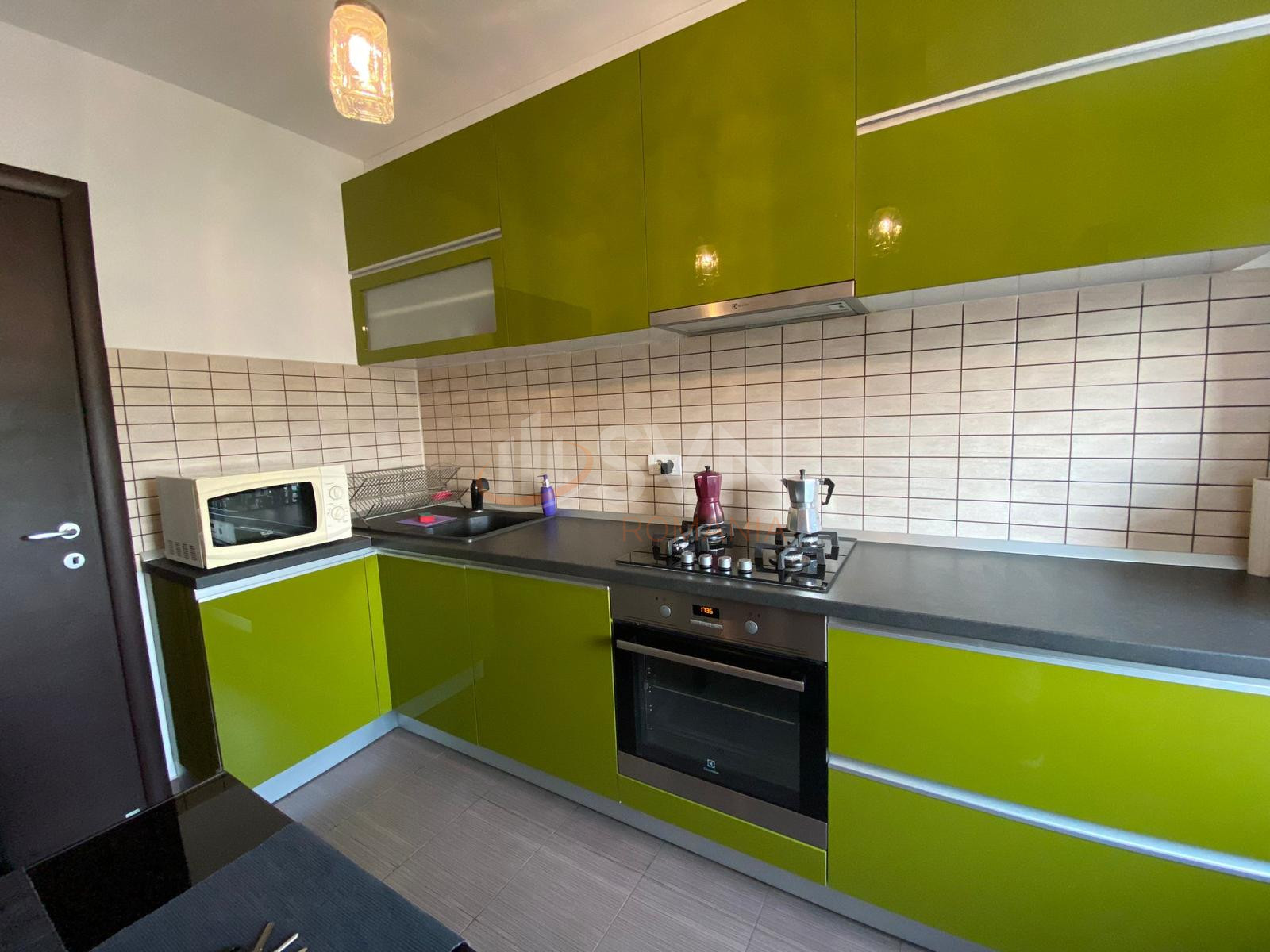 3 camere cu loc parcare exterior inclus Bucuresti/Theodor Pallady