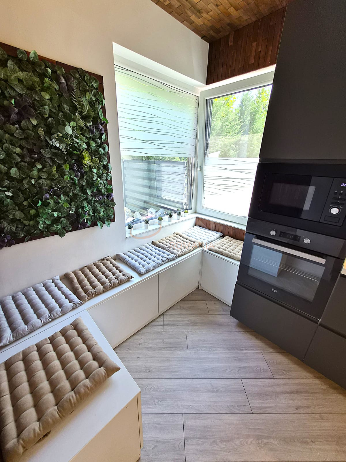 3 camere cu loc parcare exterior inclus Bucuresti/Pipera