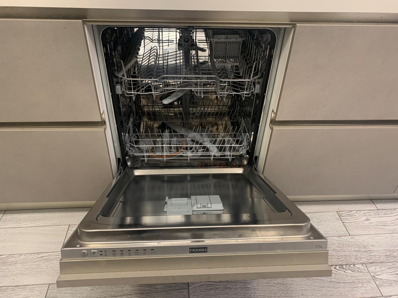 3 camere cu loc parcare exterior inclus Bucuresti/Dorobanti