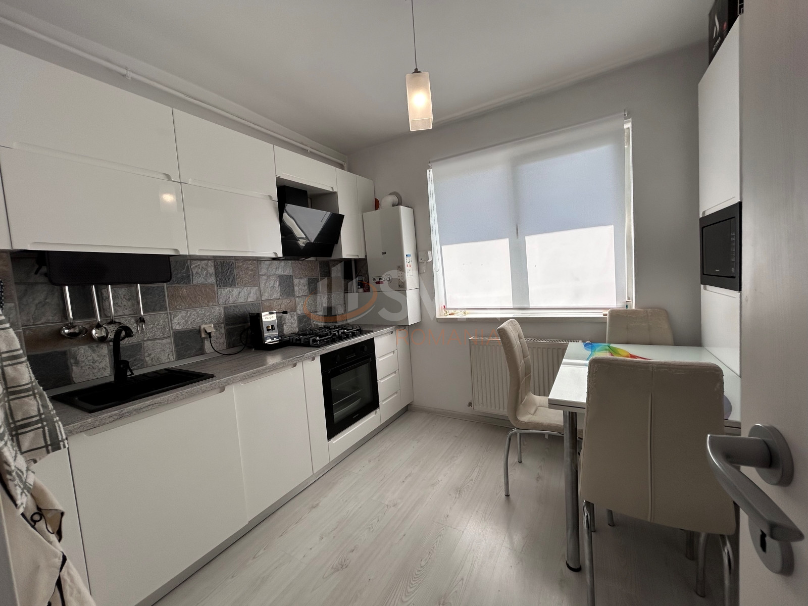 3 camere cu loc parcare exterior inclus Bucuresti/Berceni