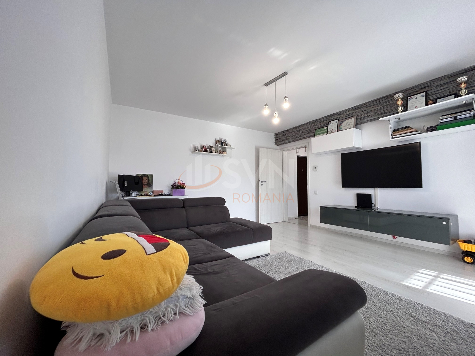 3 camere cu loc parcare exterior inclus Bucuresti/Berceni