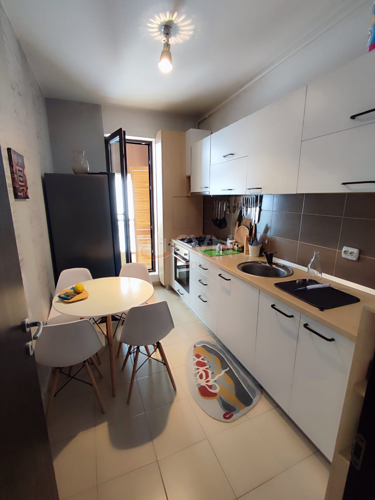 3 camere cu loc parcare exterior inclus Bucuresti/Salaj