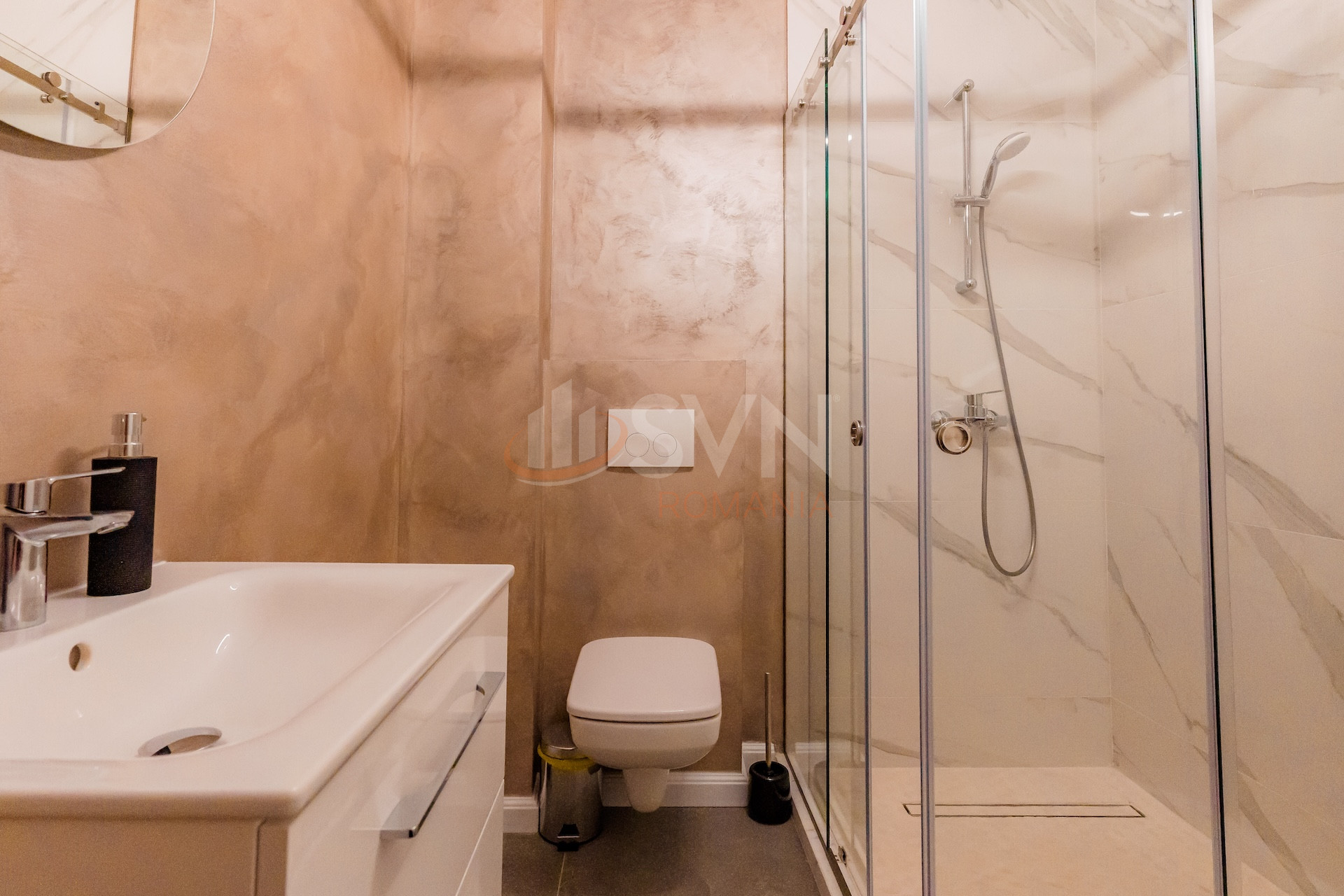 3 camere cu loc parcare exterior inclus Constanta/Nord