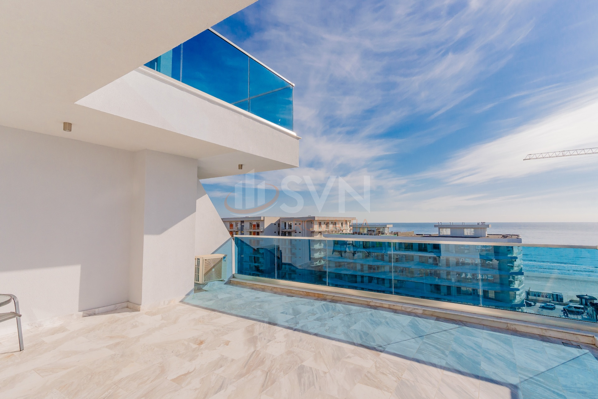 3 camere cu loc parcare exterior inclus Constanta/Nord