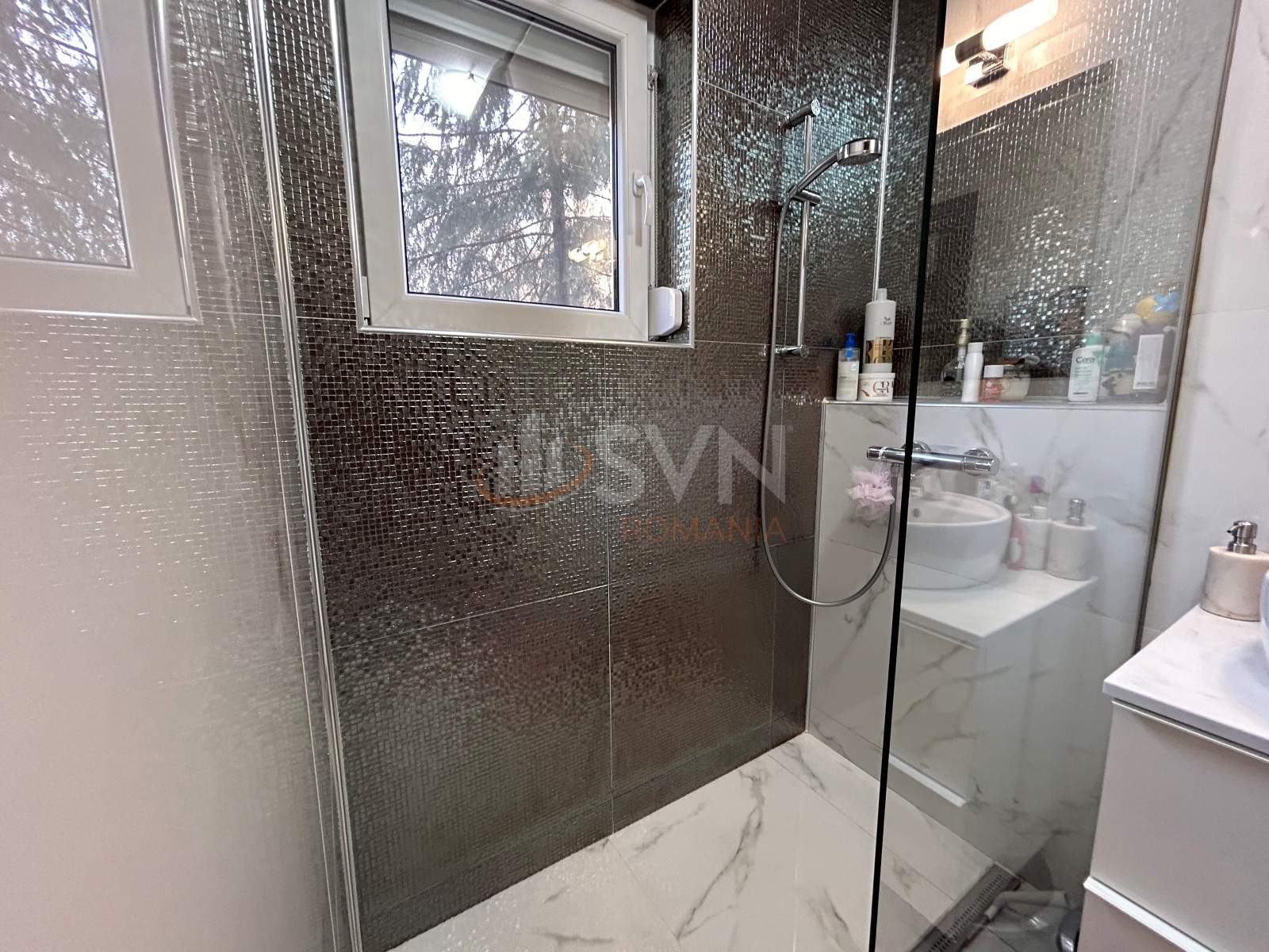 3 camere cu loc parcare exterior inclus Bucuresti/Berceni