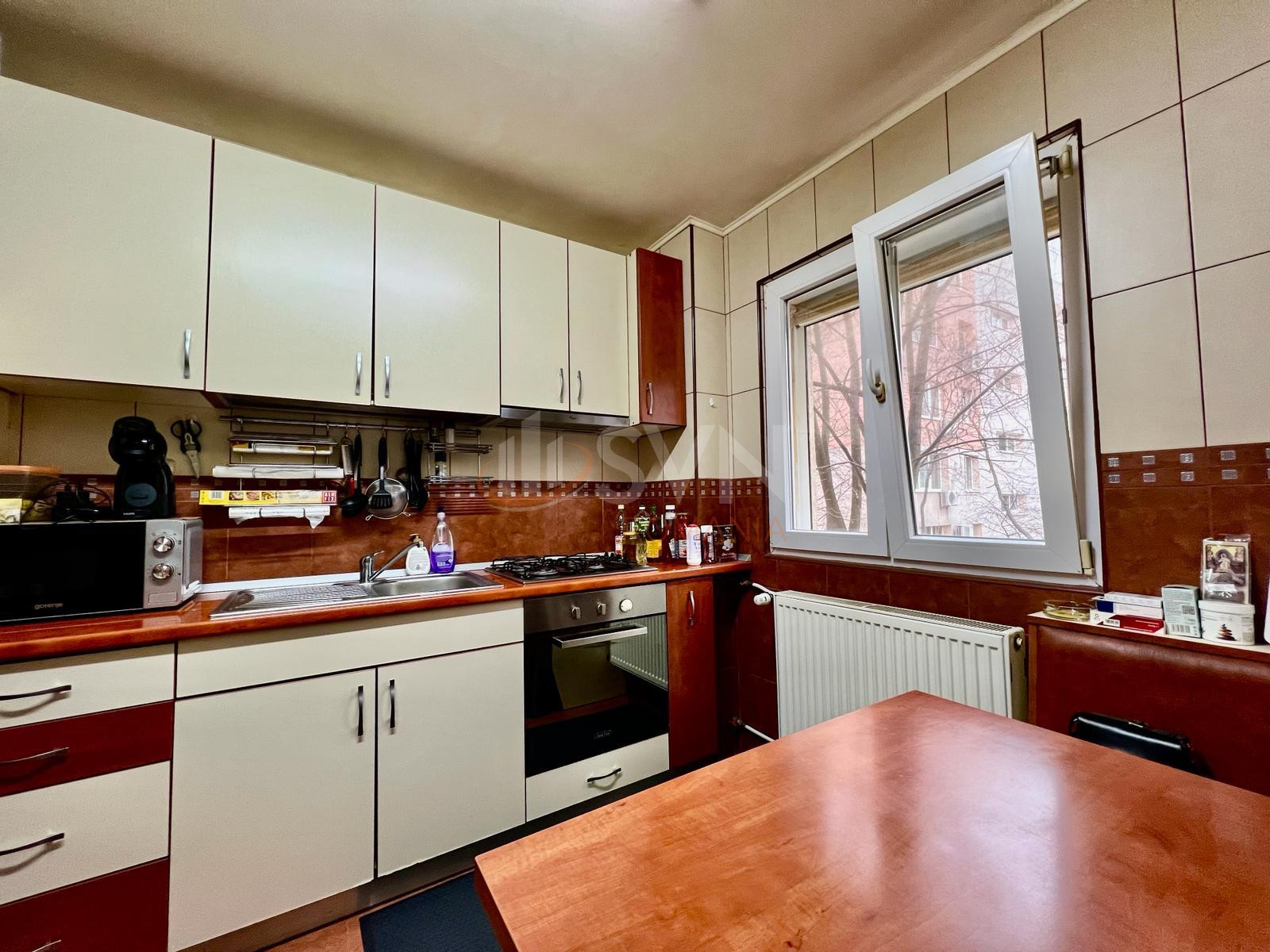 3 camere cu loc parcare exterior inclus Bucuresti/Titan