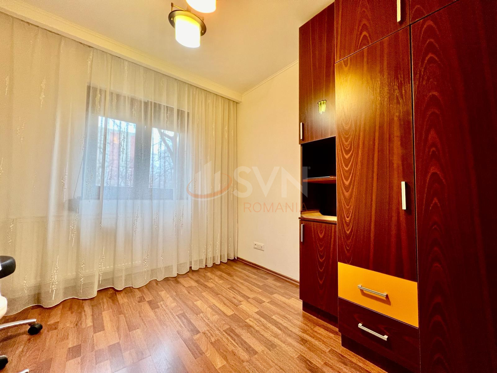 3 camere cu loc parcare exterior inclus Bucuresti/Titan