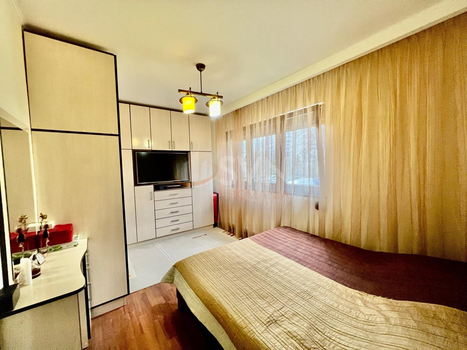 3 camere cu loc parcare exterior inclus Bucuresti/Titan