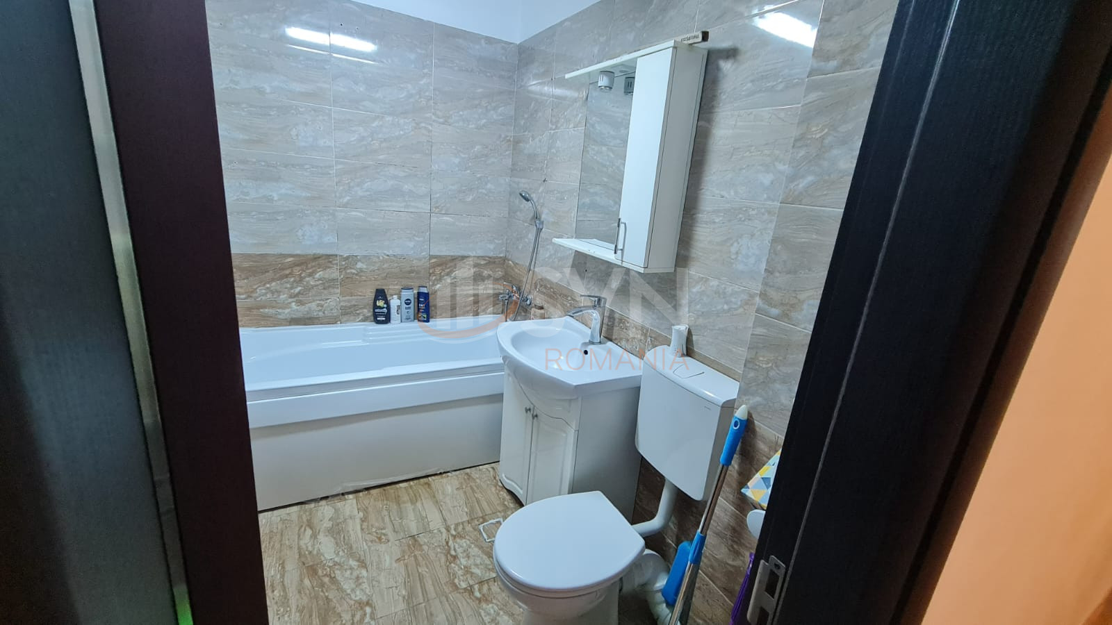 3 camere cu loc parcare exterior inclus Bucuresti/Pacii