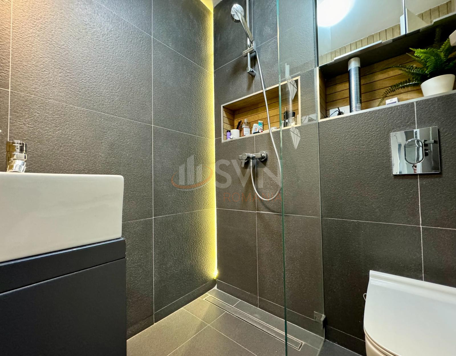 3 camere cu loc parcare exterior inclus Bucuresti/Baneasa