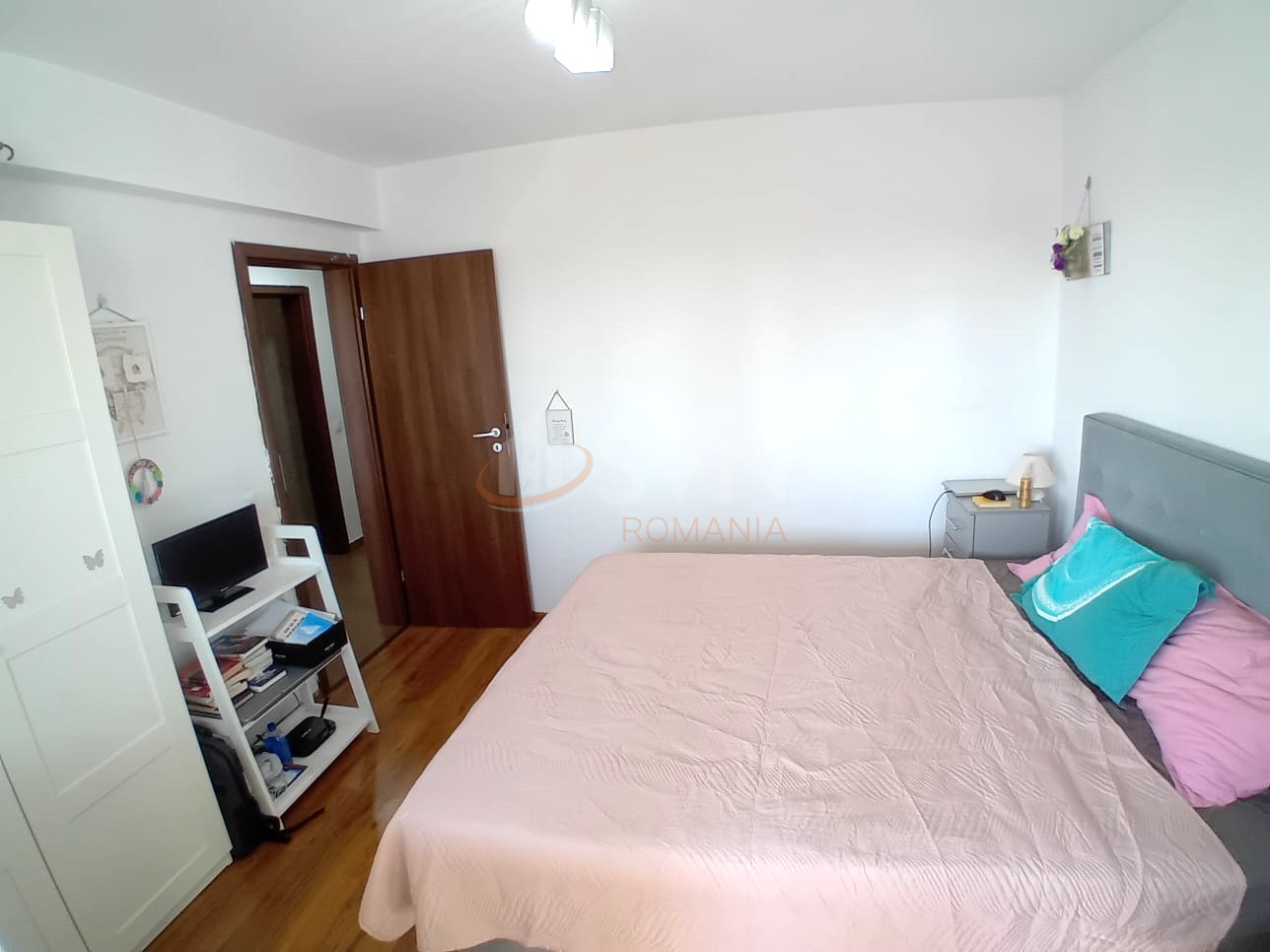 3 camere cu loc parcare exterior inclus Bucuresti/Berceni