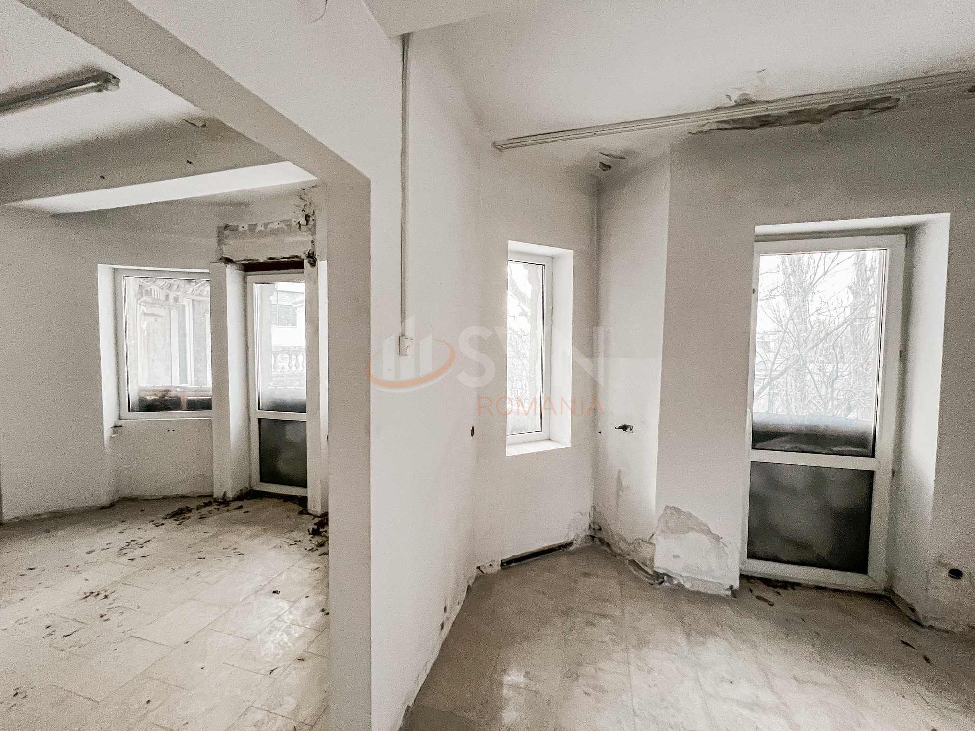 3 camere cu loc parcare exterior inclus Bucuresti/Piata Victoriei
