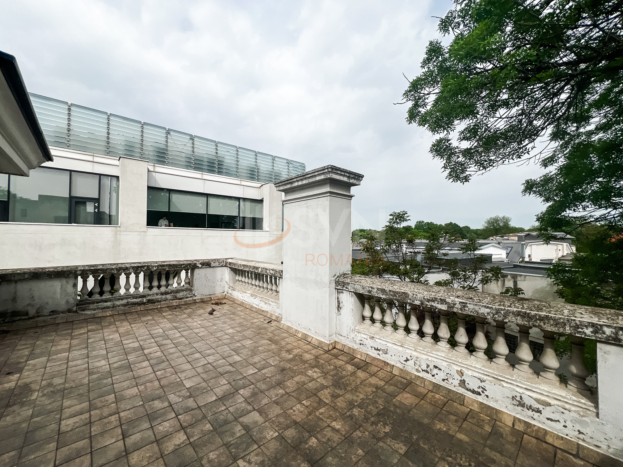 3 camere cu loc parcare exterior inclus Bucuresti/Piata Victoriei