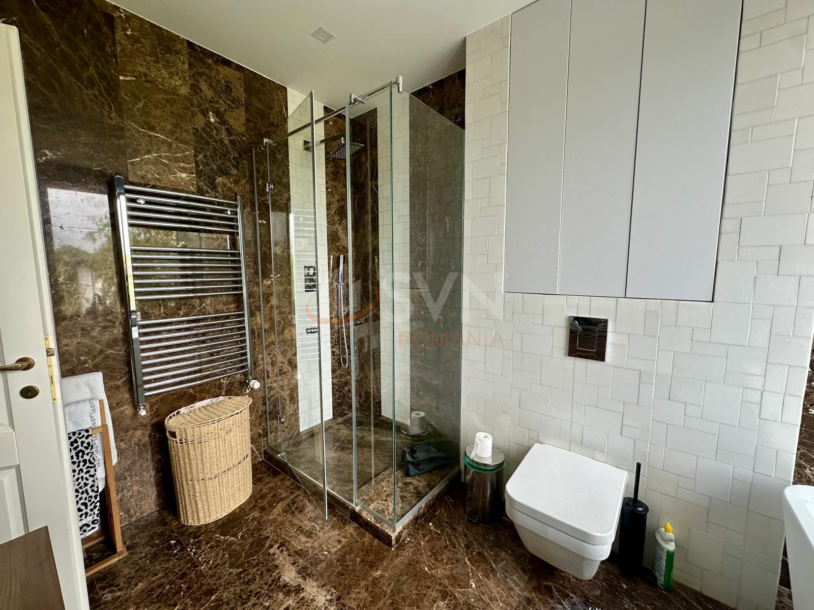 3 camere cu loc parcare exterior inclus Bucuresti/Baneasa