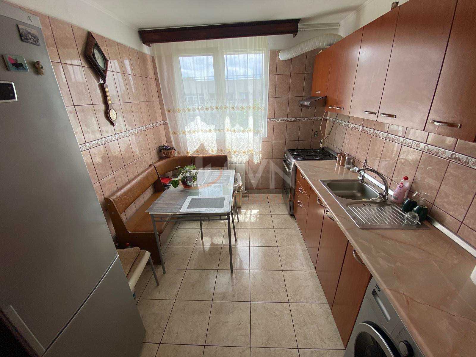 3 camere cu loc parcare exterior inclus Bucuresti/Ozana