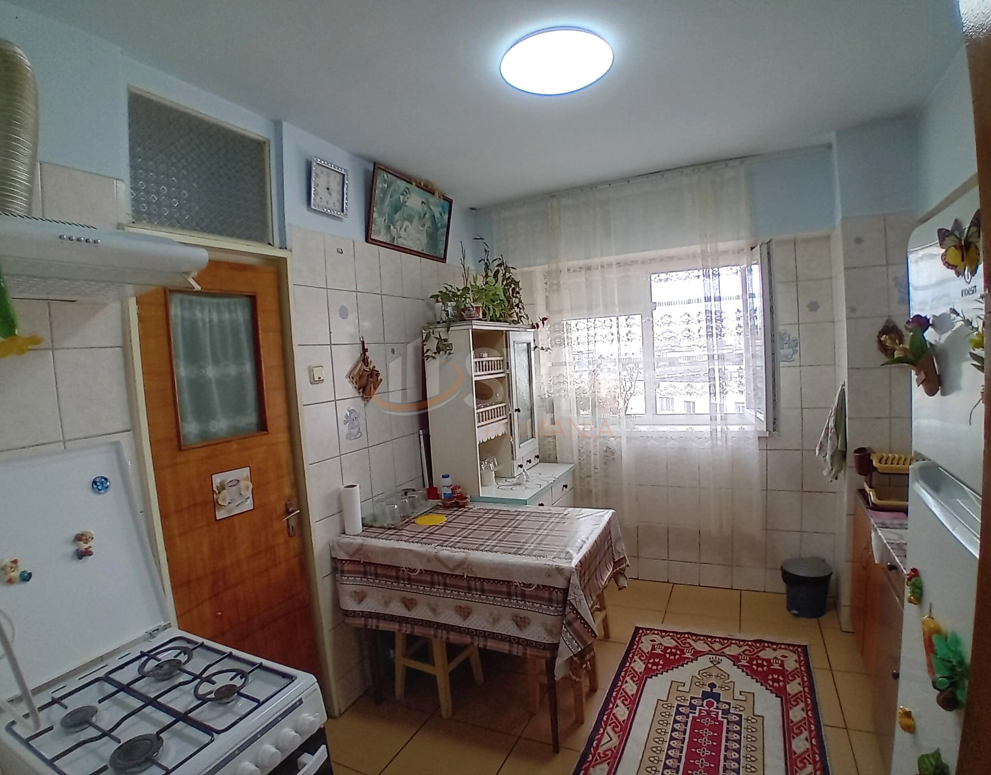 3 camere cu loc parcare exterior inclus Bucuresti/Aparatorii Patriei