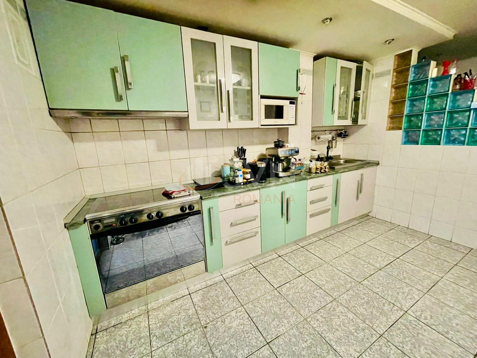 3 camere cu loc parcare exterior inclus Bucuresti/Vitan