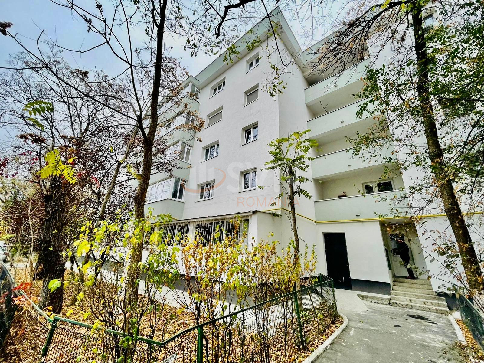 3 camere cu loc parcare exterior inclus Bucuresti/Vitan