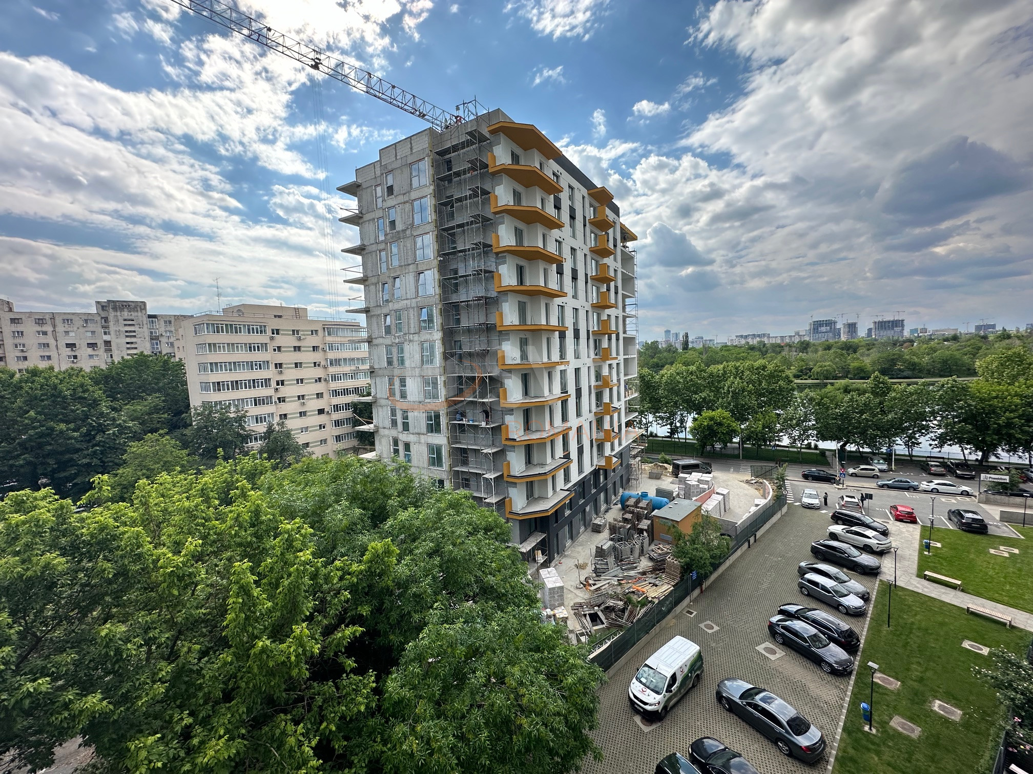 3 camere cu loc parcare exterior inclus Bucuresti/Colentina