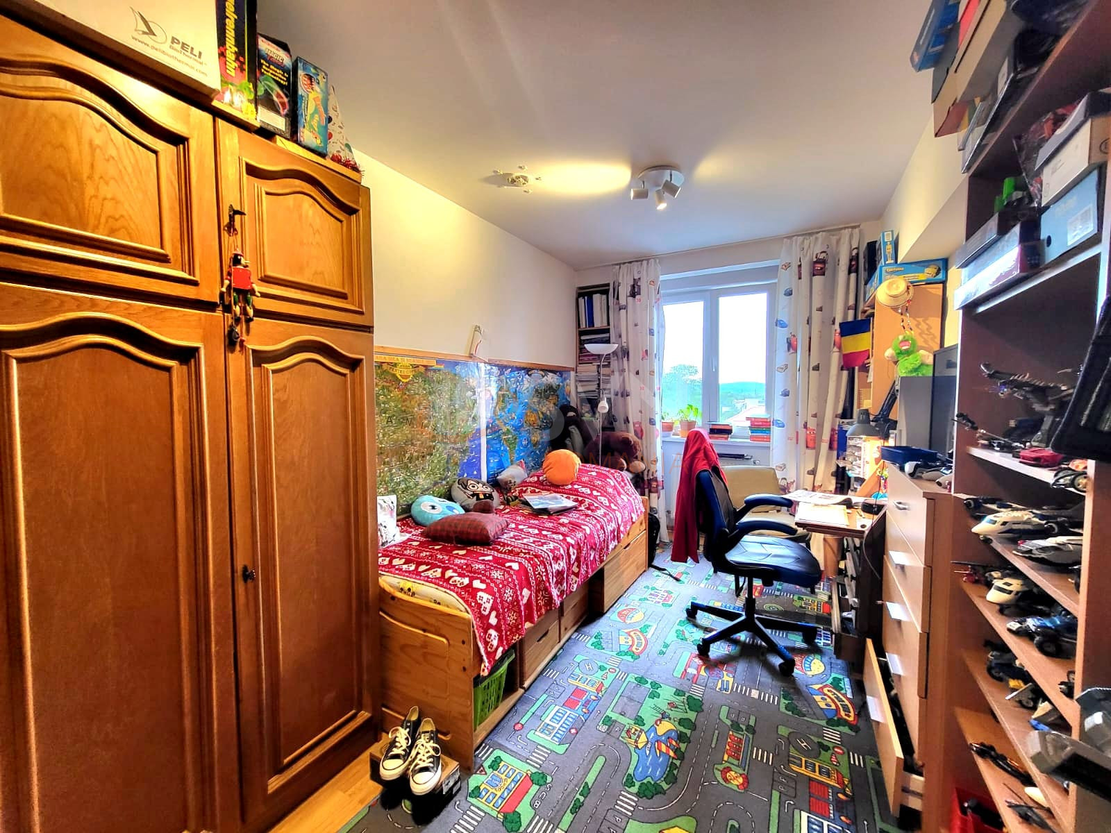 3 camere cu loc parcare exterior inclus Cluj/Semicentral