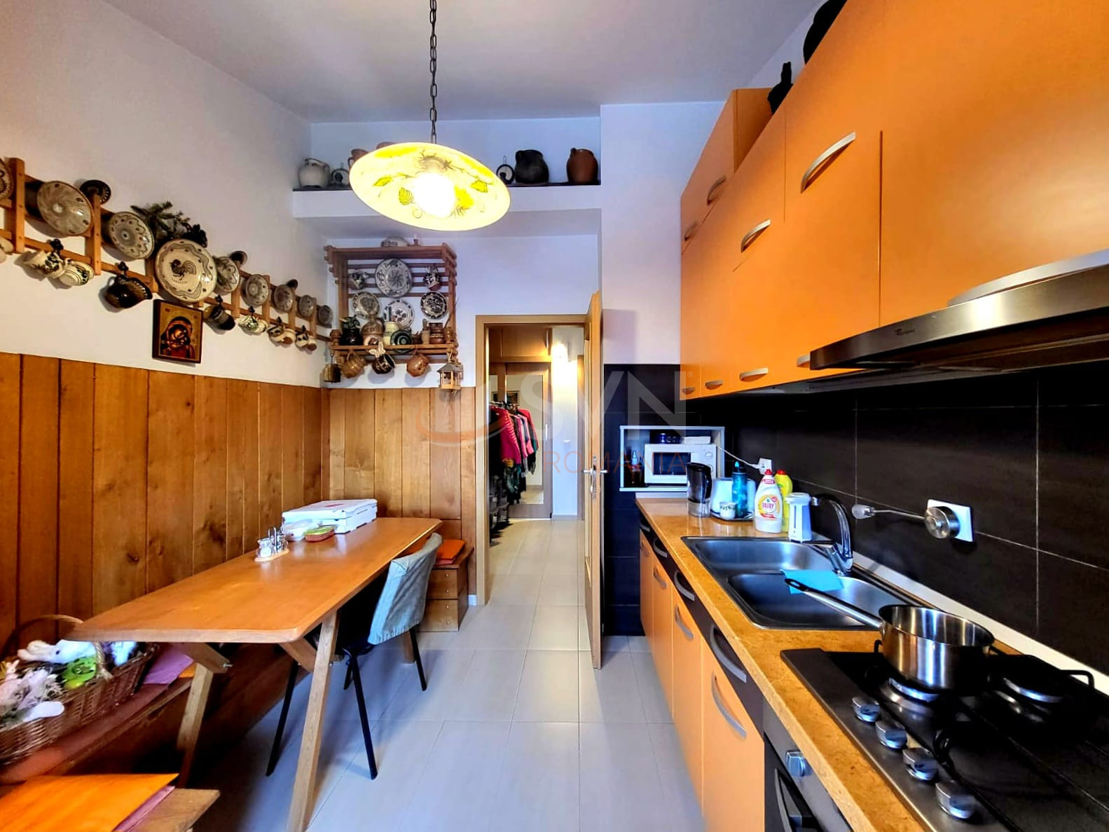 3 camere cu loc parcare exterior inclus Cluj/Semicentral