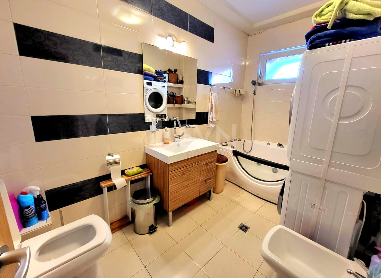 3 camere cu loc parcare exterior inclus Cluj/Semicentral