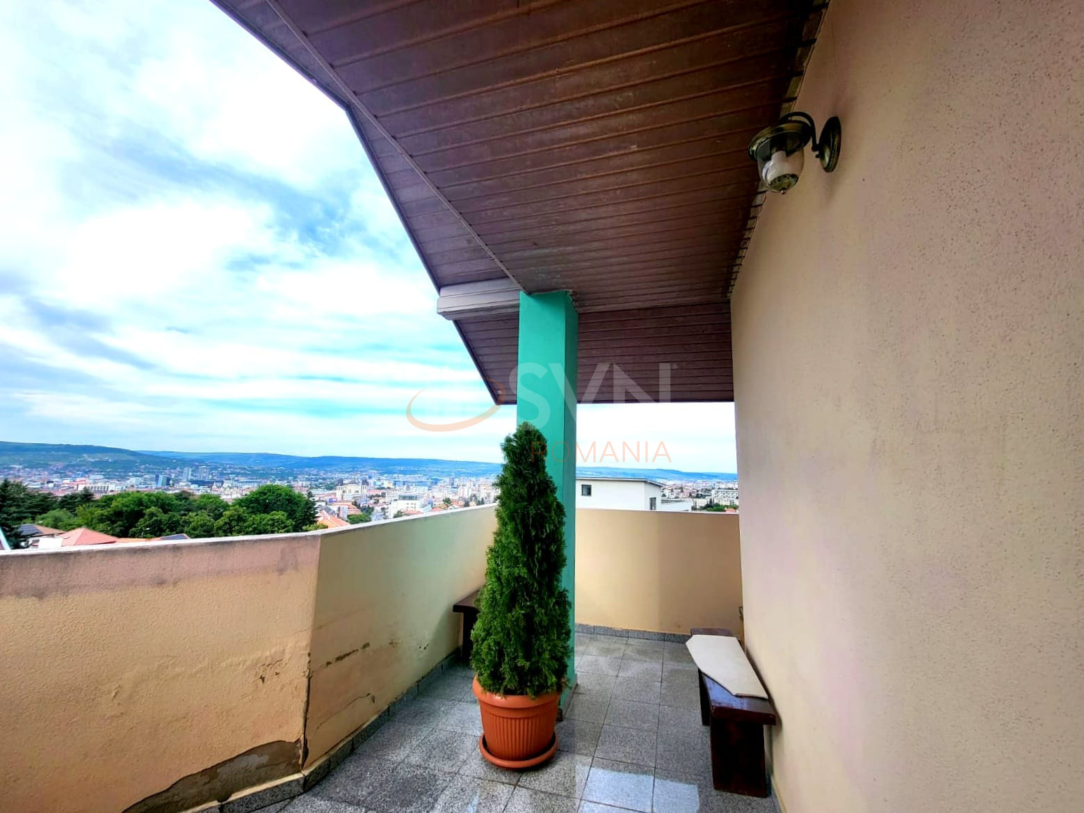 3 camere cu loc parcare exterior inclus Cluj/Semicentral