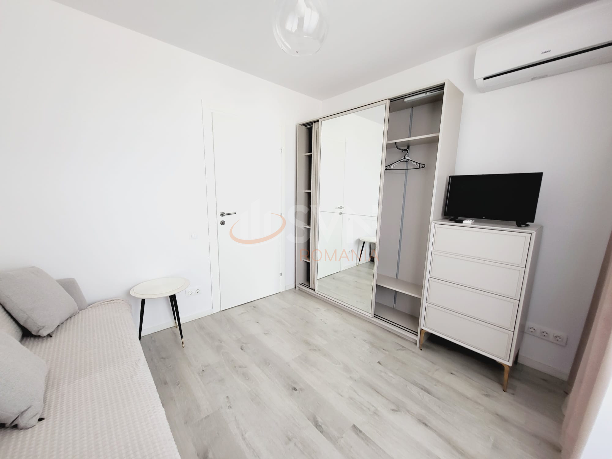 3 camere cu loc parcare exterior inclus Bucuresti/Pipera