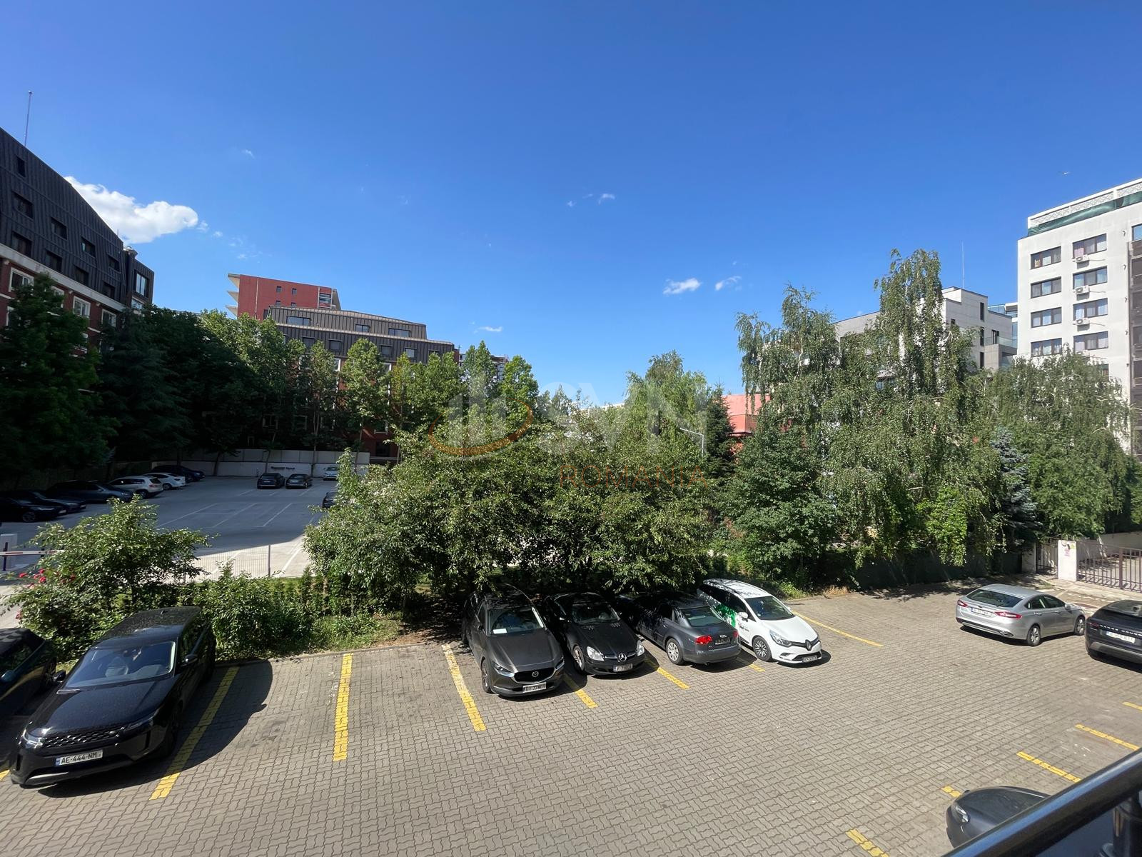 3 camere cu loc parcare exterior inclus Bucuresti/Herastrau