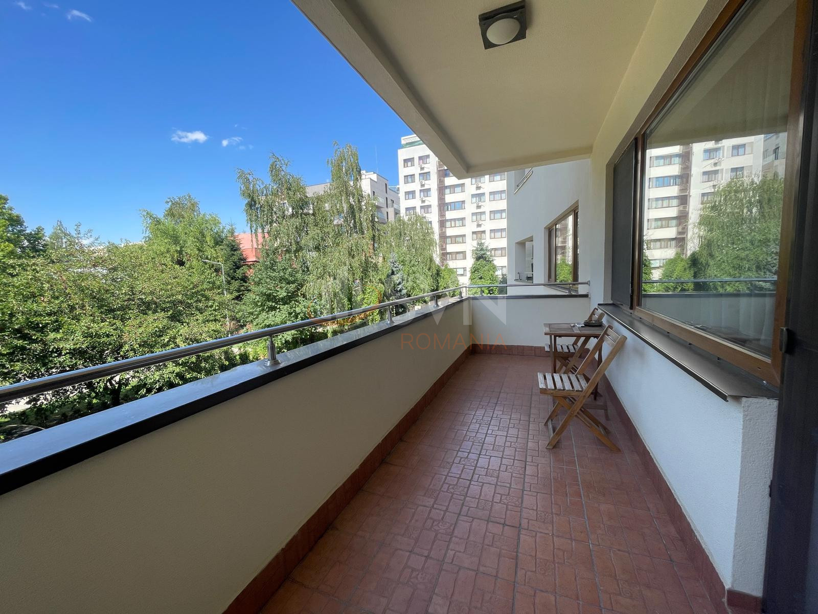 3 camere cu loc parcare exterior inclus Bucuresti/Herastrau