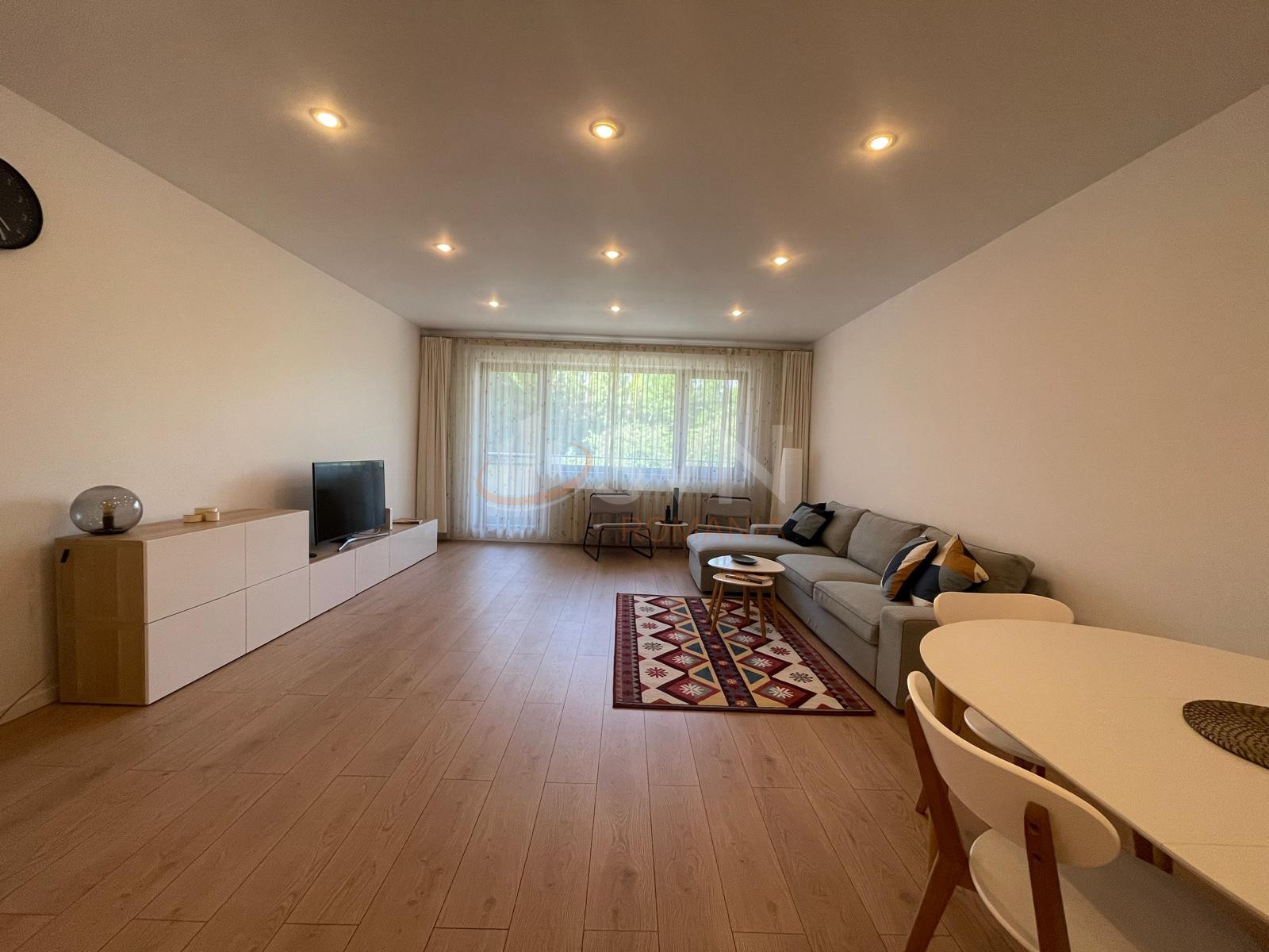 3 camere cu loc parcare exterior inclus Bucuresti/Herastrau