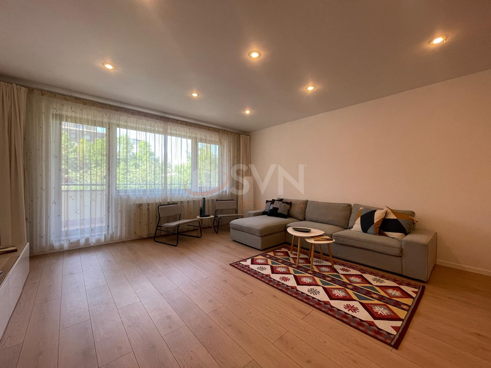 3 camere cu loc parcare exterior inclus Bucuresti/Herastrau