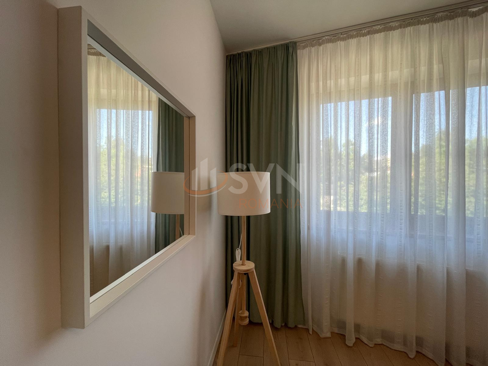 3 camere cu loc parcare exterior inclus Bucuresti/Herastrau