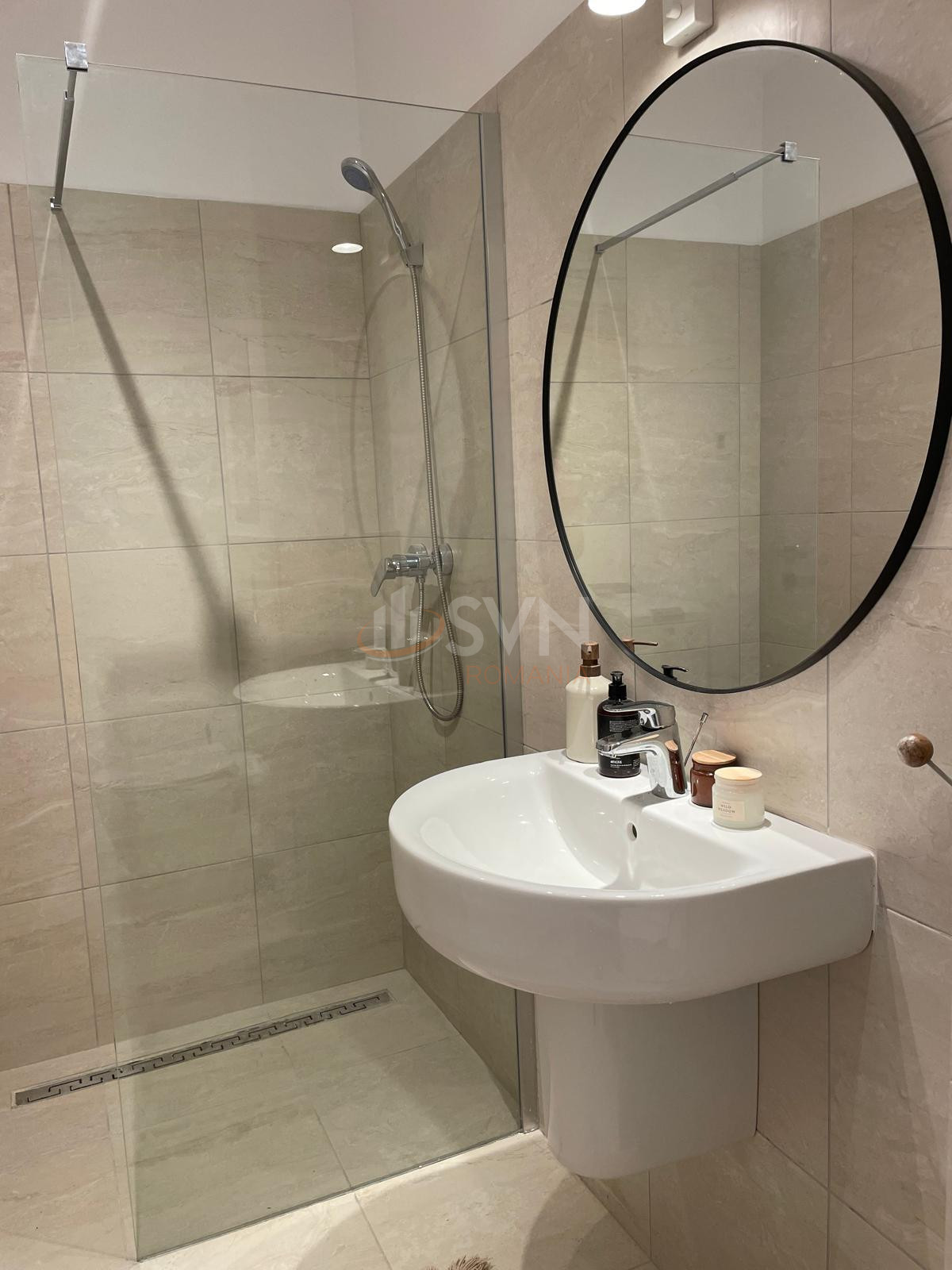 3 camere cu loc parcare exterior inclus Bucuresti/Sisesti