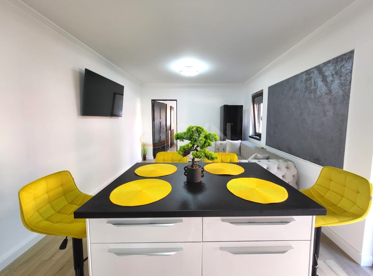 3 camere cu loc parcare exterior inclus Cluj/Centru