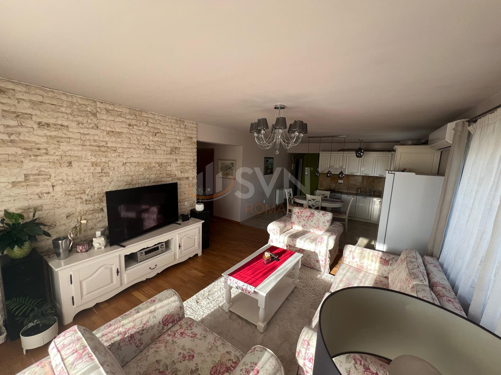 3 camere cu loc parcare exterior inclus Cluj/Europa