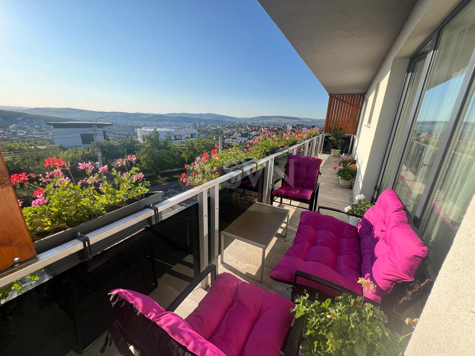 3 camere cu loc parcare exterior inclus Cluj/Europa