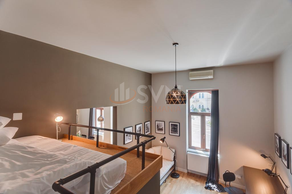 3 camere cu loc parcare exterior inclus Cluj/Piata Mihai Viteazul