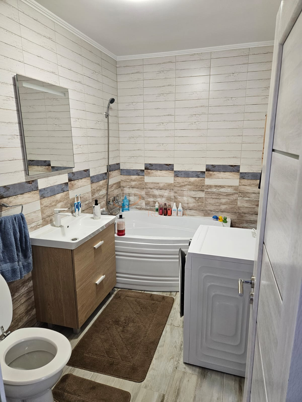 3 camere cu loc parcare exterior inclus Cluj/Centru