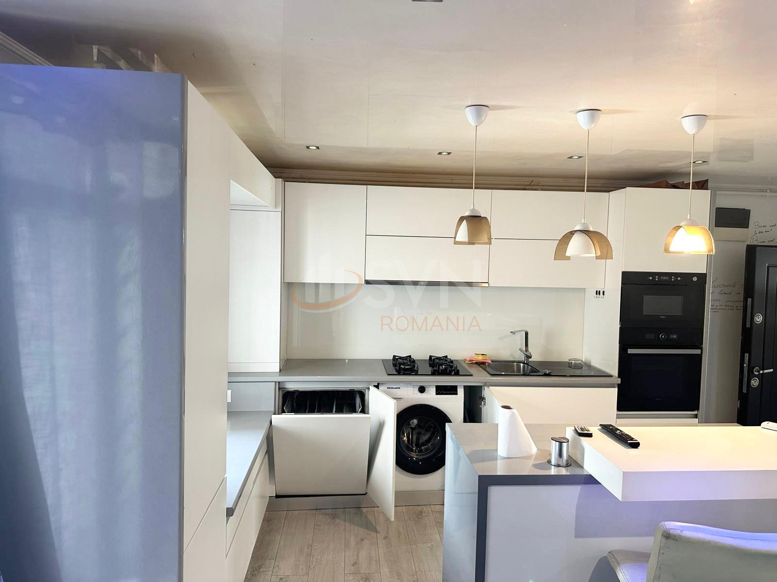 3 camere cu loc parcare exterior inclus Cluj/Centru